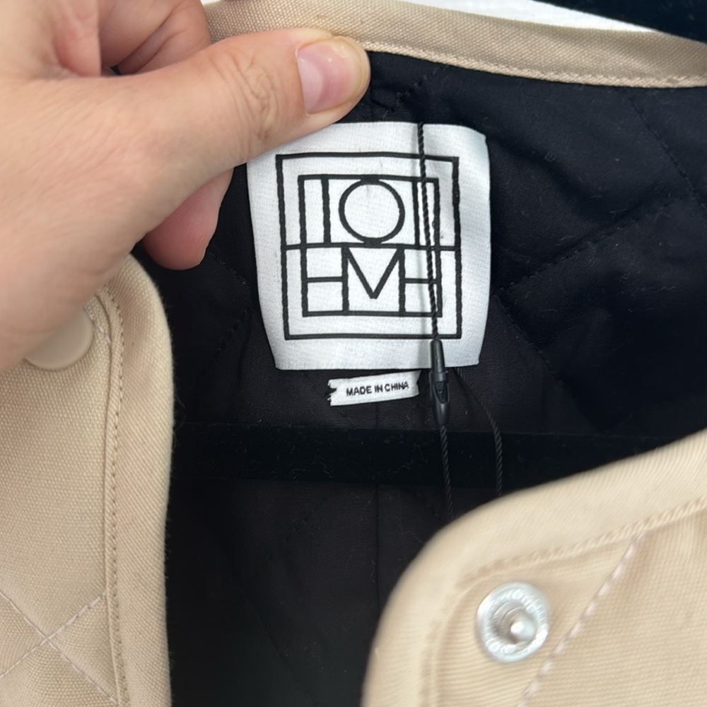New without tags - Toteme Quilted Bomber Jacket - XS (but fits all body types!) - Picture 4 of 6